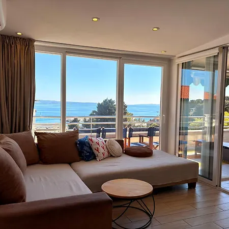 Апартаменти Sea View With Terrace&parking