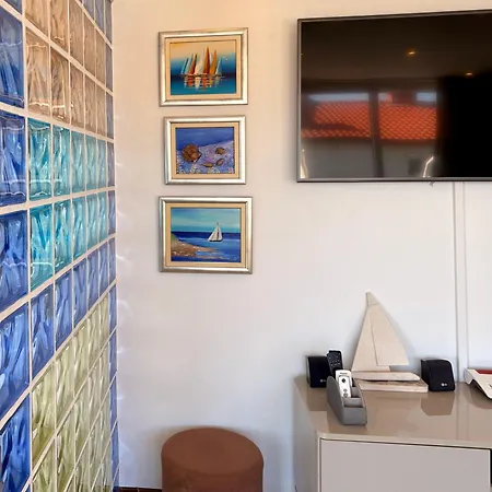 Апартаменти Sea View With Terrace&parking Спліт
