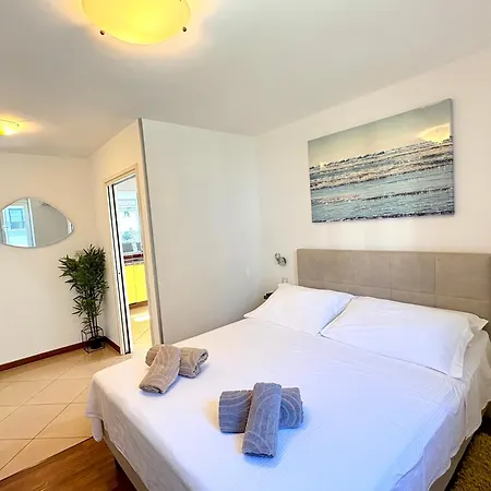 Sea View With Terrace&parking * Split